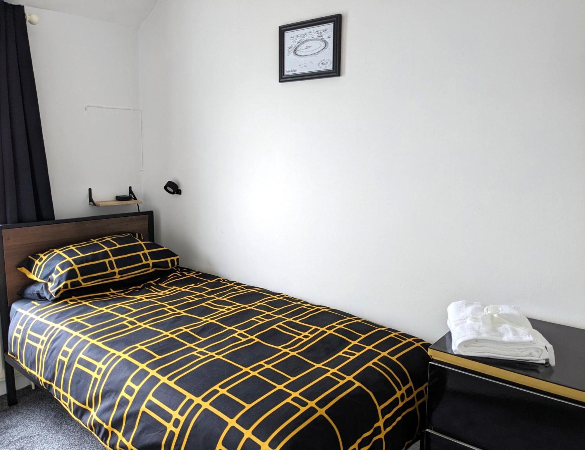 Вилла Heart Of Belfast With Private Garden Экстерьер фото