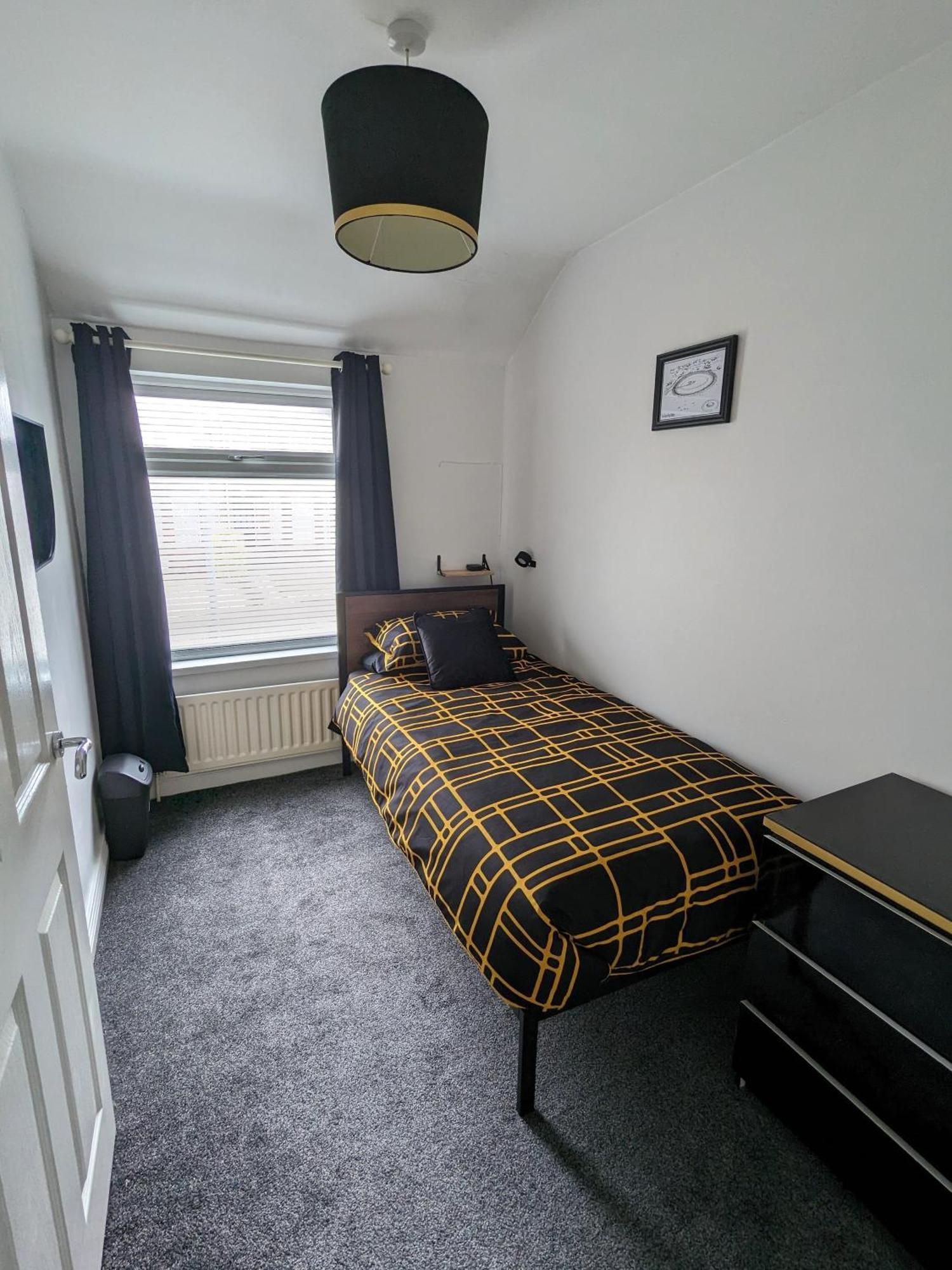 Вилла Heart Of Belfast With Private Garden Экстерьер фото