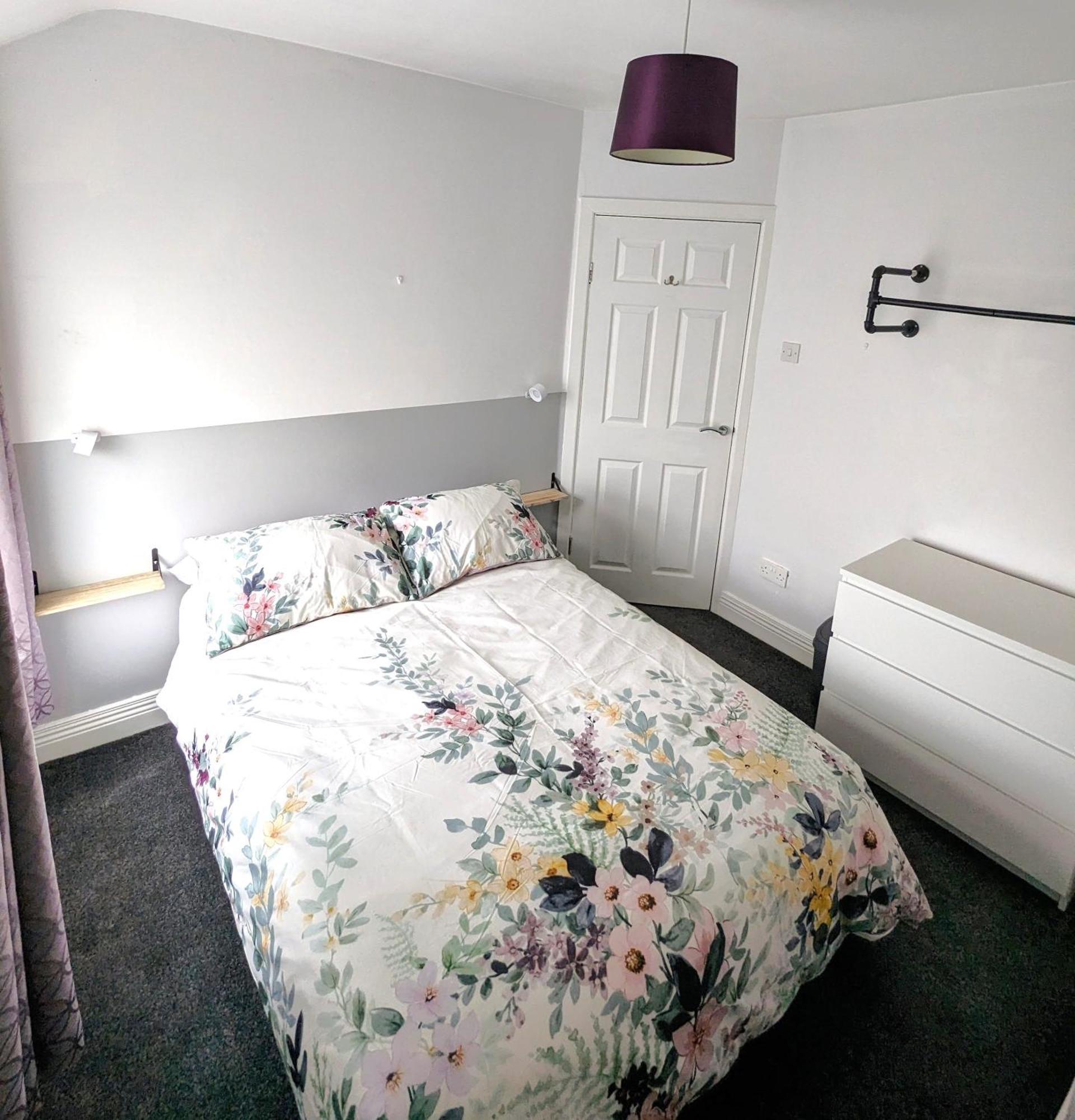 Вилла Heart Of Belfast With Private Garden Экстерьер фото