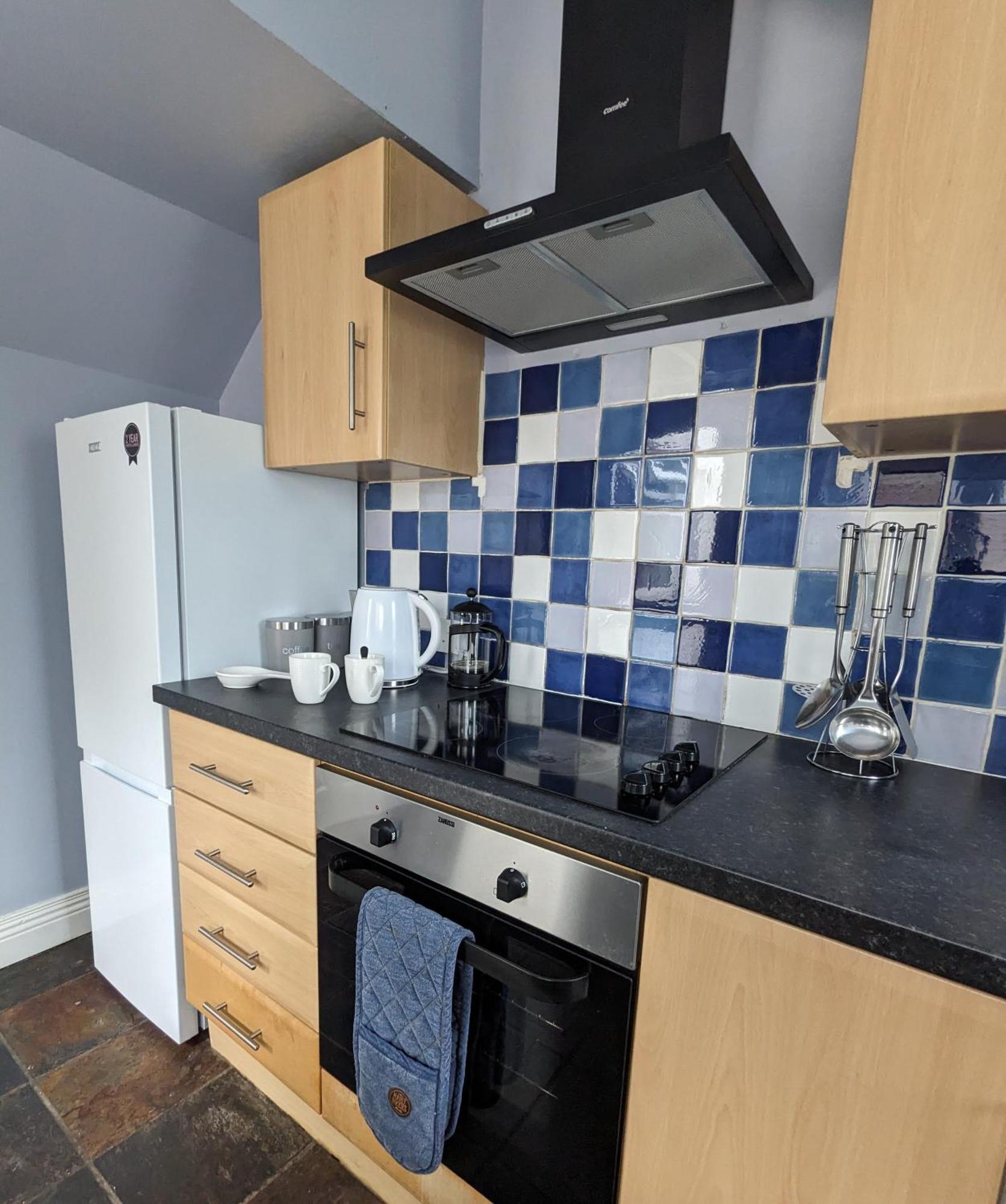 Вилла Heart Of Belfast With Private Garden Экстерьер фото