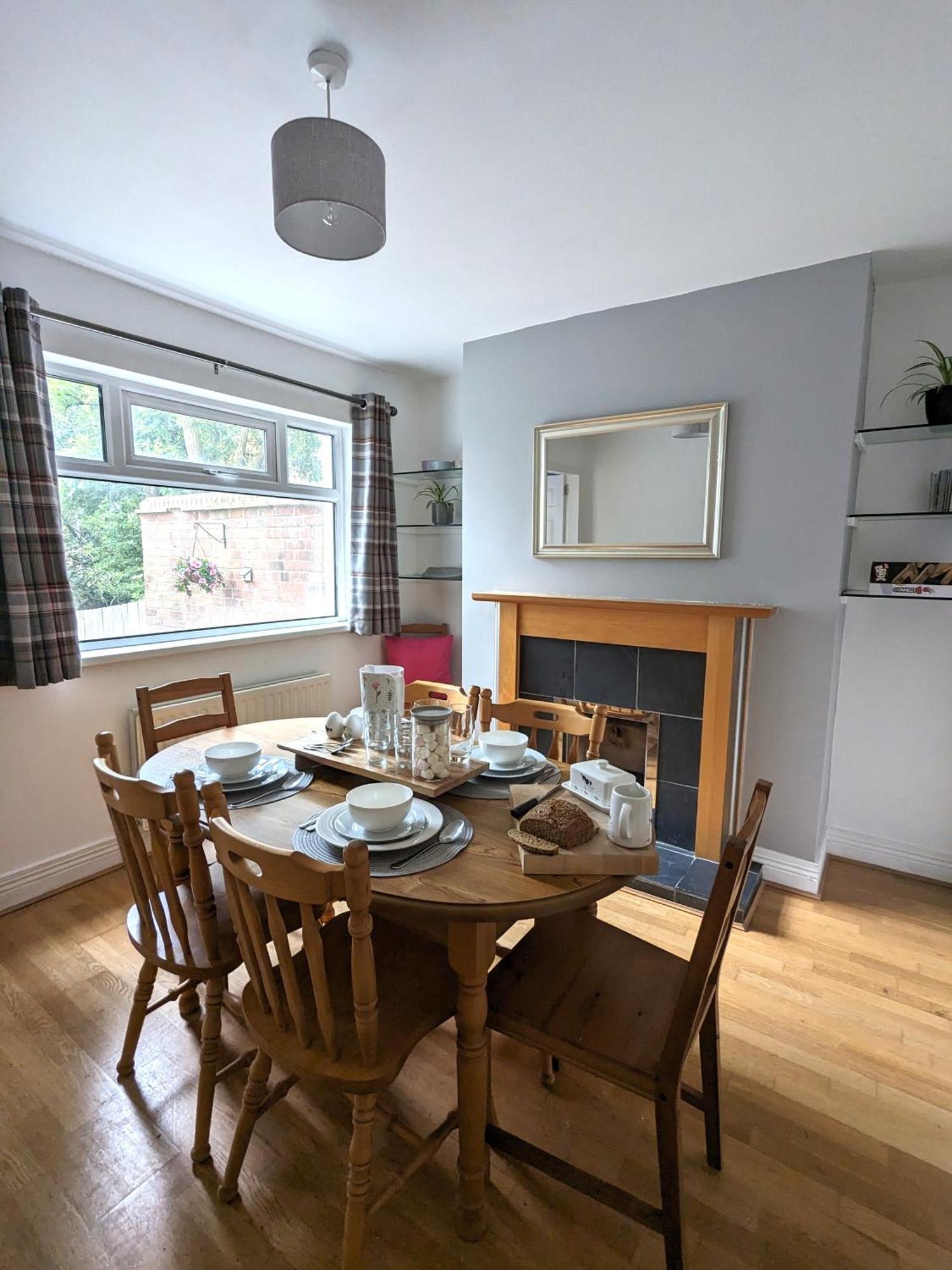 Вилла Heart Of Belfast With Private Garden Экстерьер фото